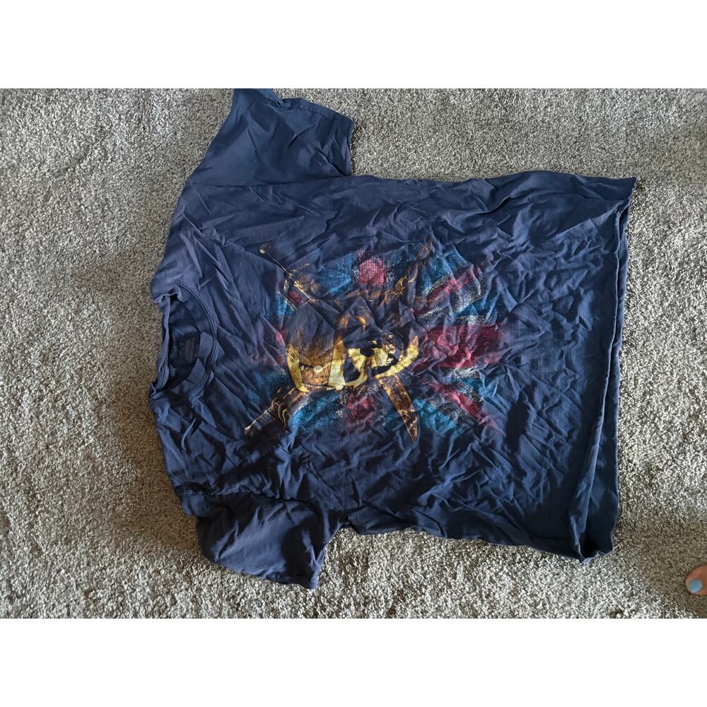 Disney adult large Pirates of the Caribean shirt